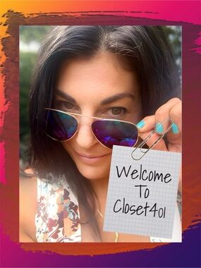 Welcome to Closet 401 🖤 Live Show Listing - Like for Notification 🖤
